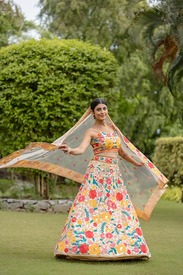 Women's Georgette Semi Stitched Lehenga Choli With Dupatta | Thread And Sequin Embroidery Pattern - Image 3